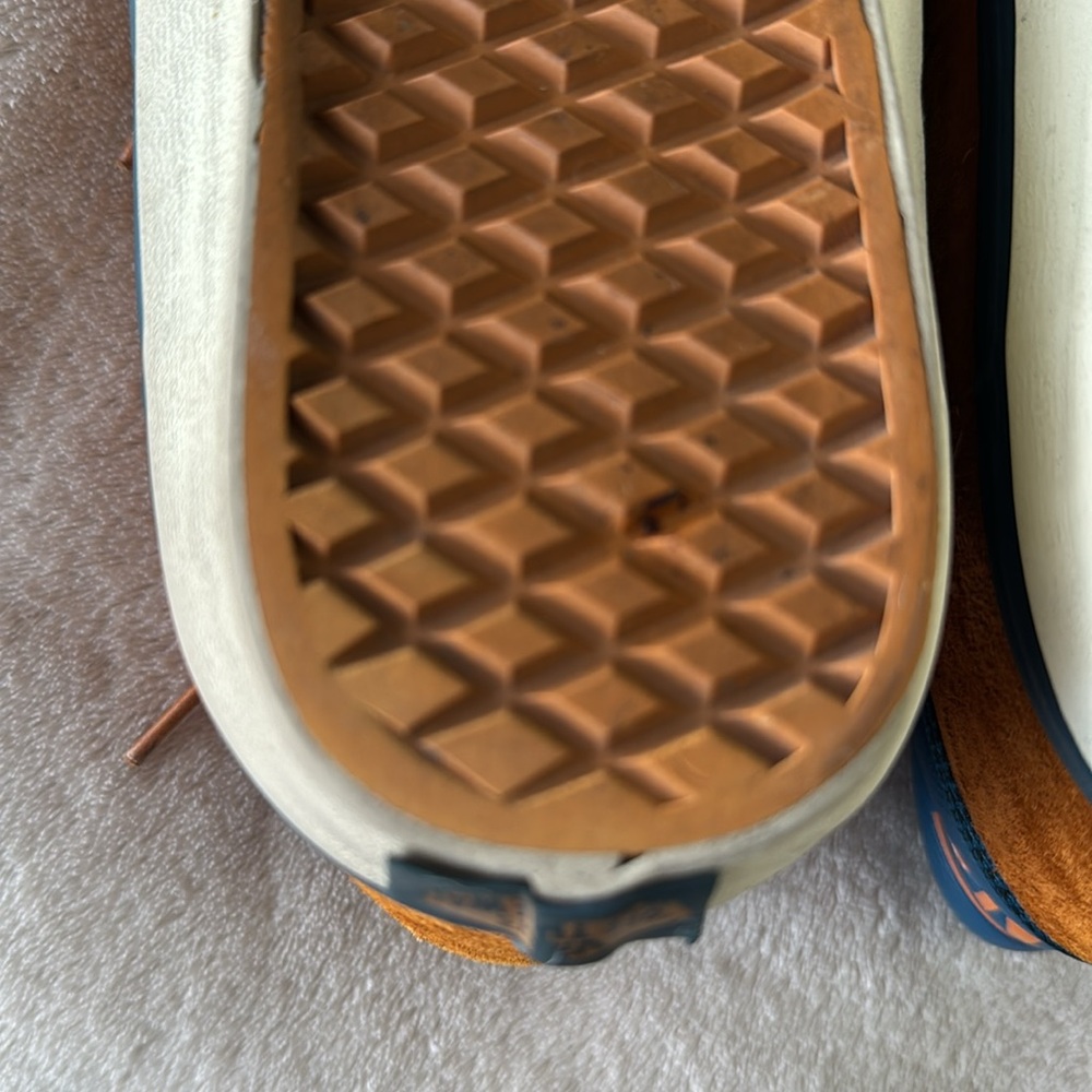 Vans shoes - Picture 6 of 16